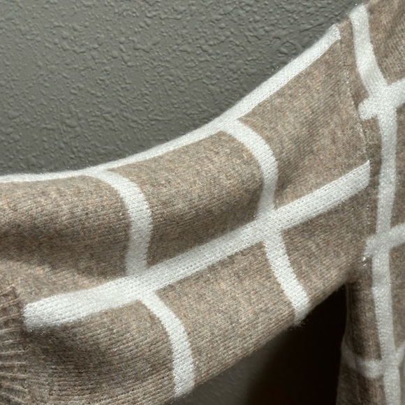 Large cardigan w oversized sleeves - Picture 3 of 10